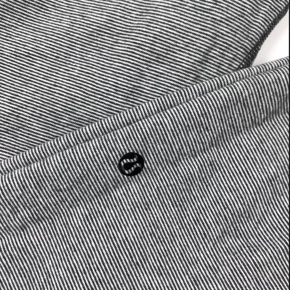 Lululemon Super High Rise Black White 2 - Picture 2 of 6